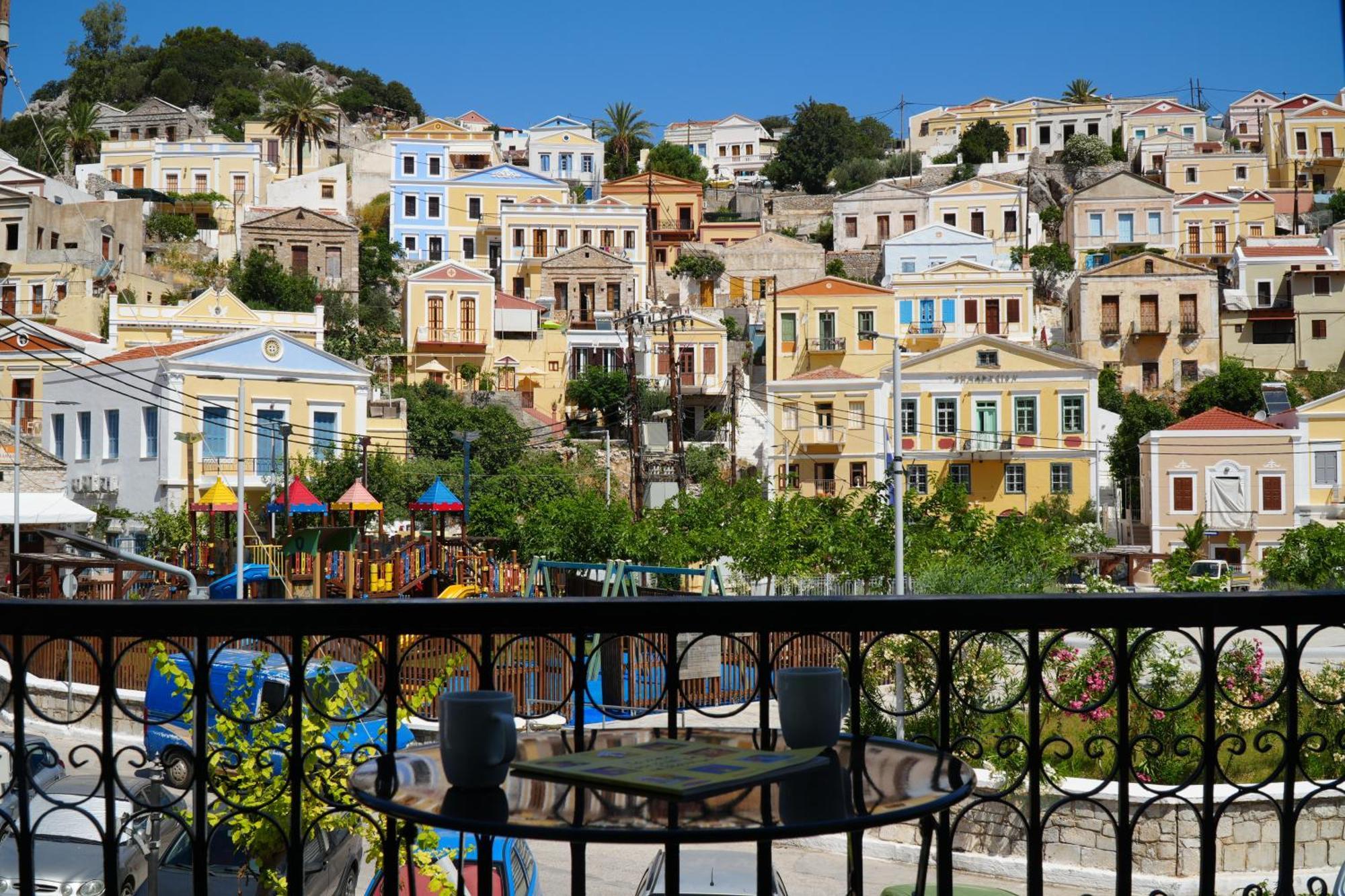 Symi Central Point Extérieur photo